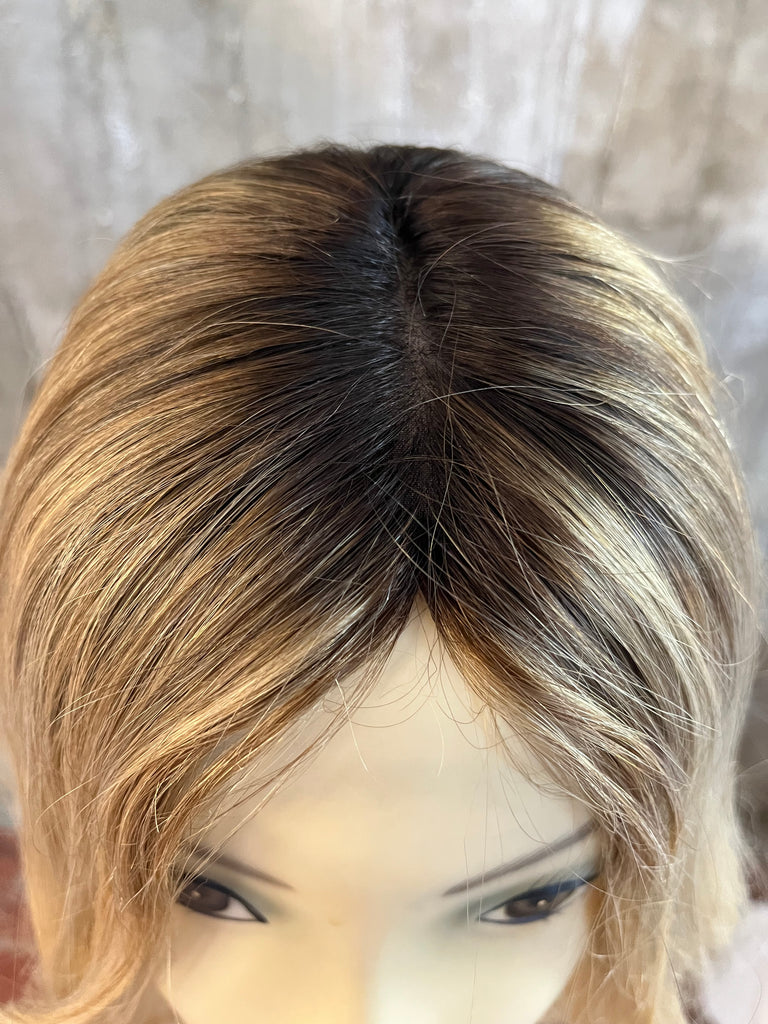 100% EUROPEAN VIRGIN HUMAN HAIR 16.5" BLOND WITH HIGHLIGHTS AND DARK ROOTS